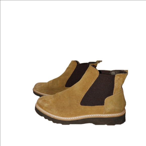 Donald J. Pliner Carisac Model Bootie Size 8.5M - Picture 1 of 4